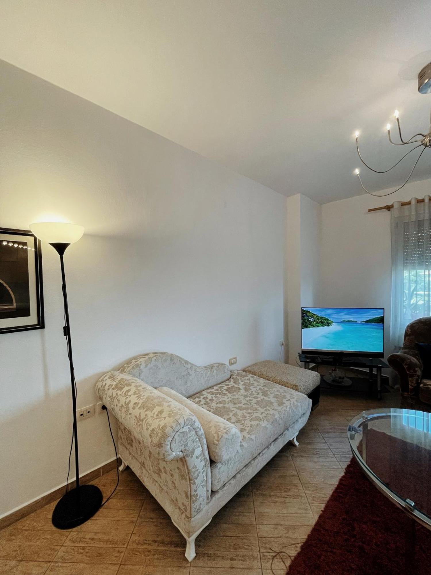 Lovely Apartment 티라나 외부 사진