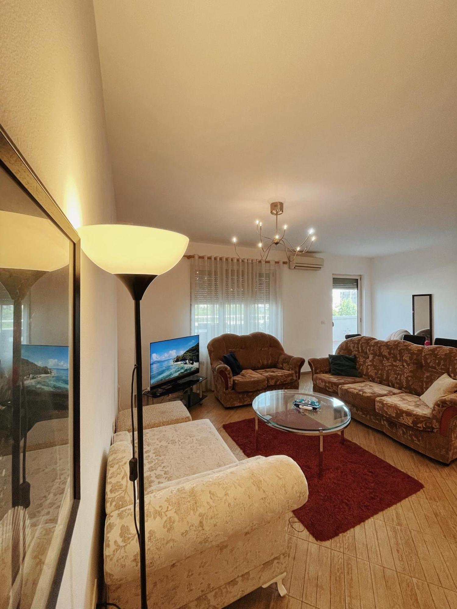 Lovely Apartment 티라나 외부 사진