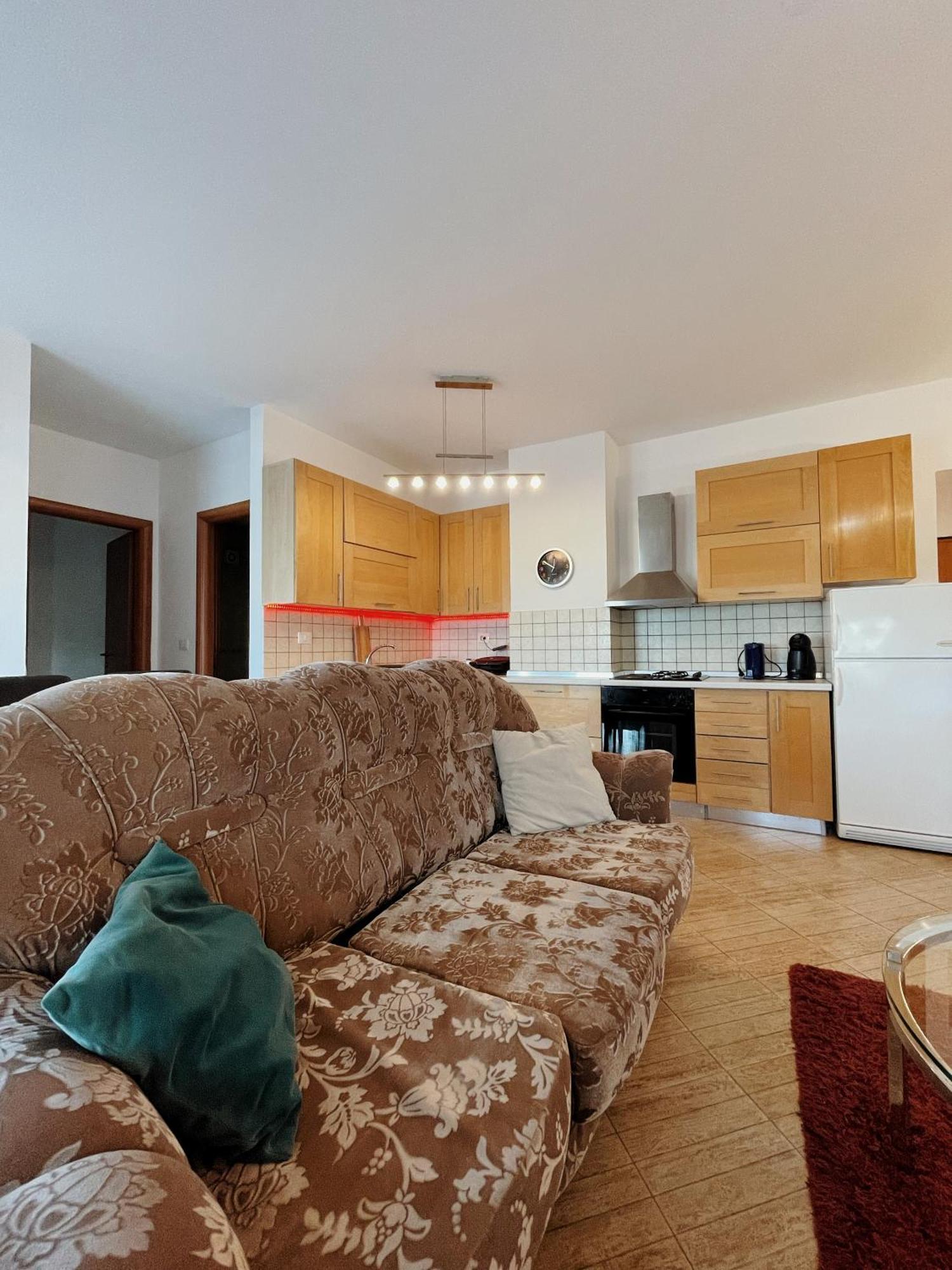 Lovely Apartment 티라나 외부 사진